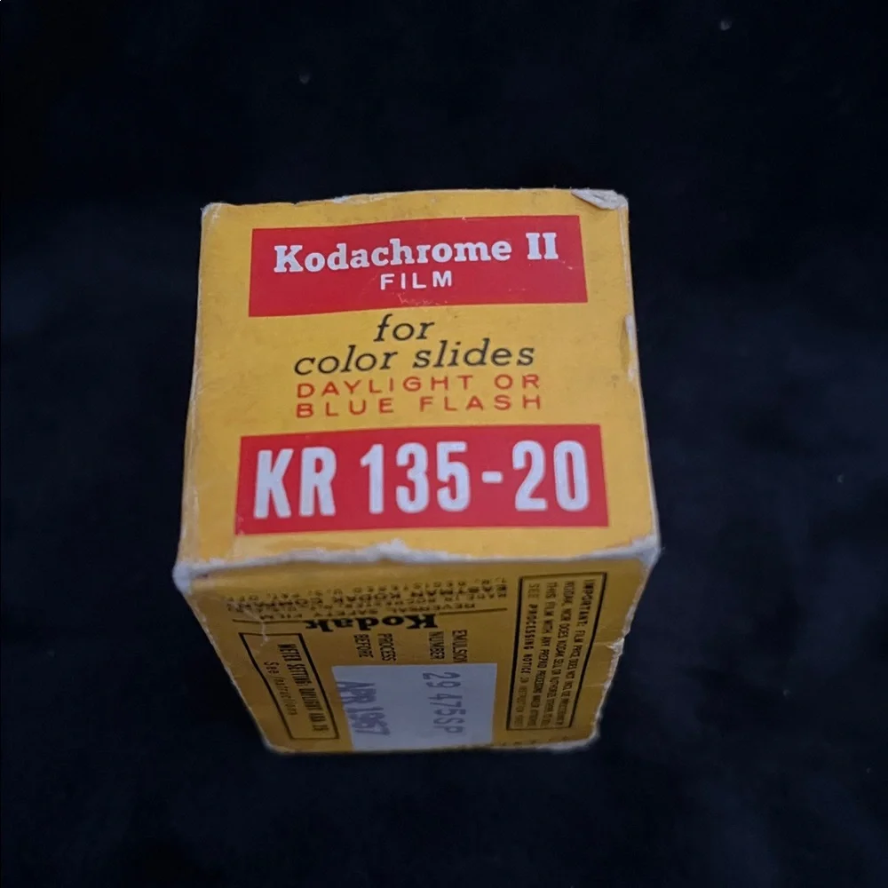 VTG 1967 Kodachrome II Film Lot KR 135-20 & 135-36 – Unopened + Loose Roll